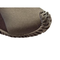 Neopren st�vler med gummi s�l og lynl�s.