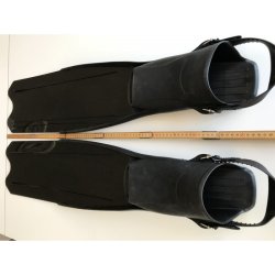 Lange finner med hlestrop